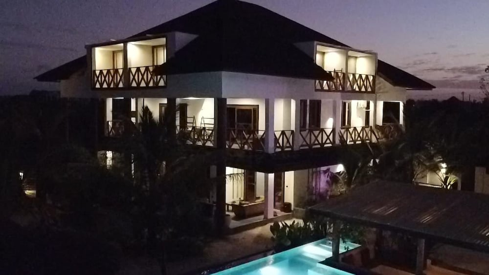 Baobab Bungalows