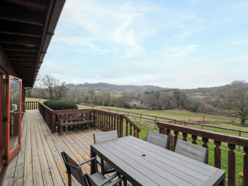 The Willow Lodge