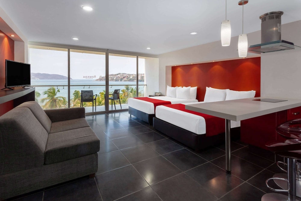 Ramada by Wyndham Acapulco Hotel  Suites - Property Image 43