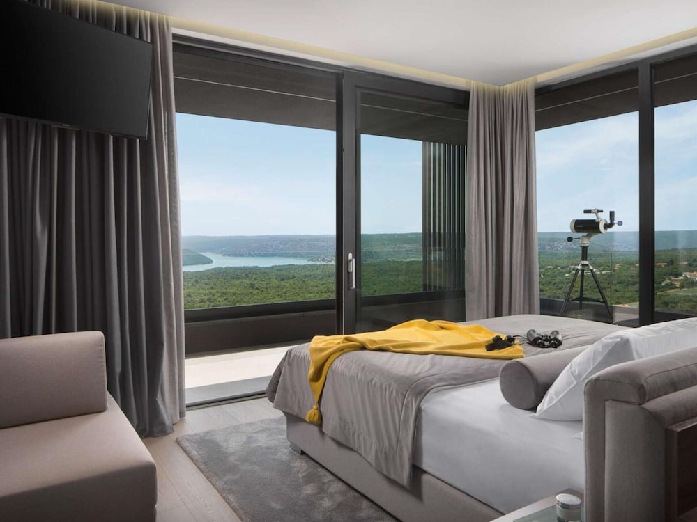 Elegant Villa With Indoor Pool view 5