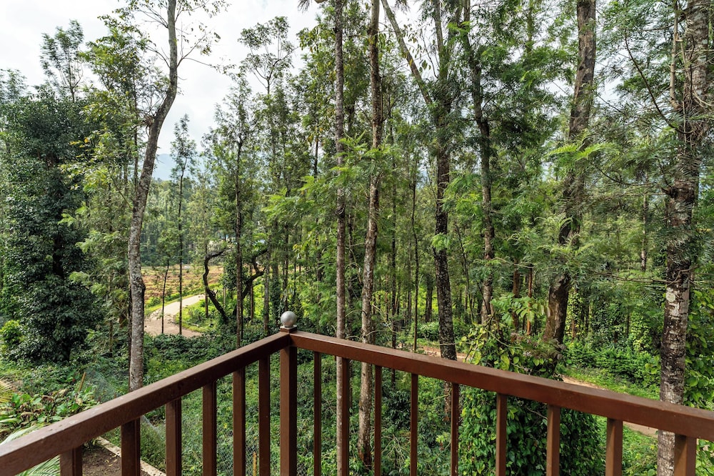 Treebo Arabica Valley-Coffee Plantation Retreat