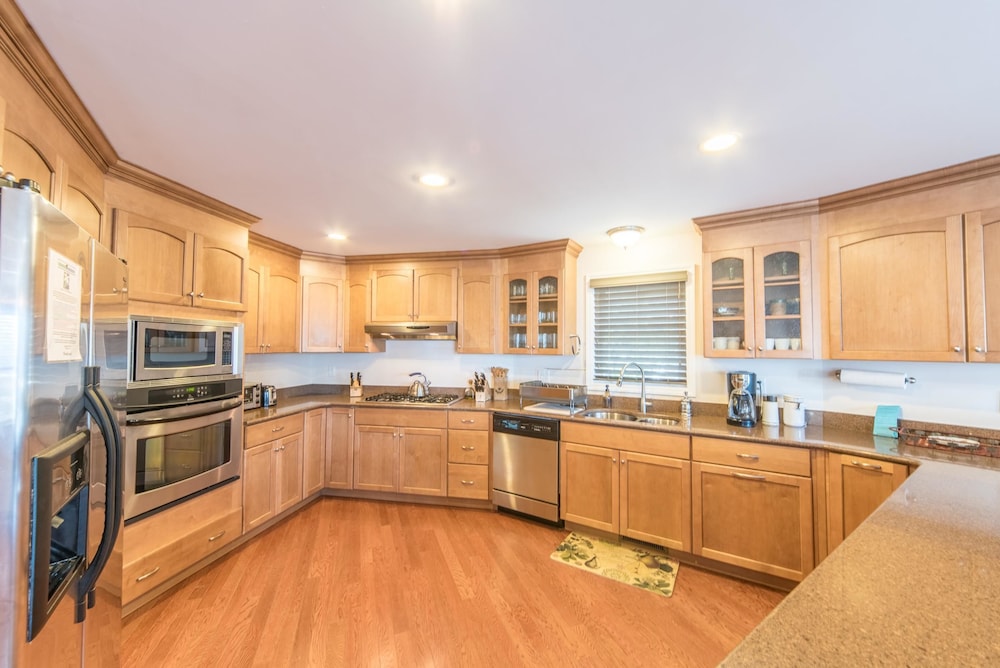 W Ashley 510 5 Bedroom Holiday Home By My Ocean Rentals