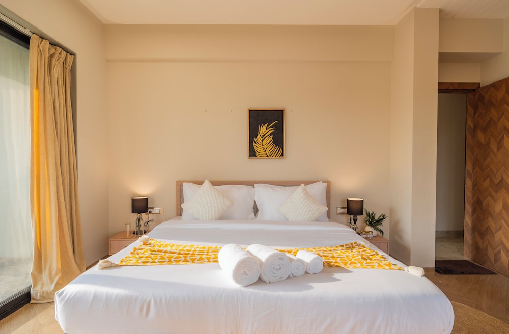 ELIVAAS Kamerios Regalia 2BHK Apartment