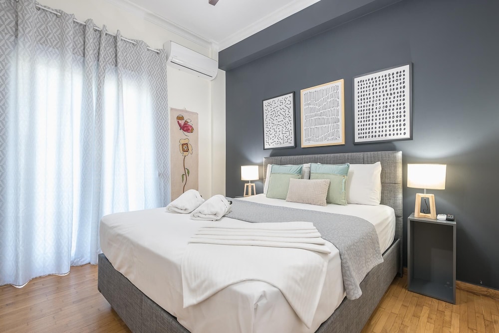 Elegant Suite by Cloudkeys