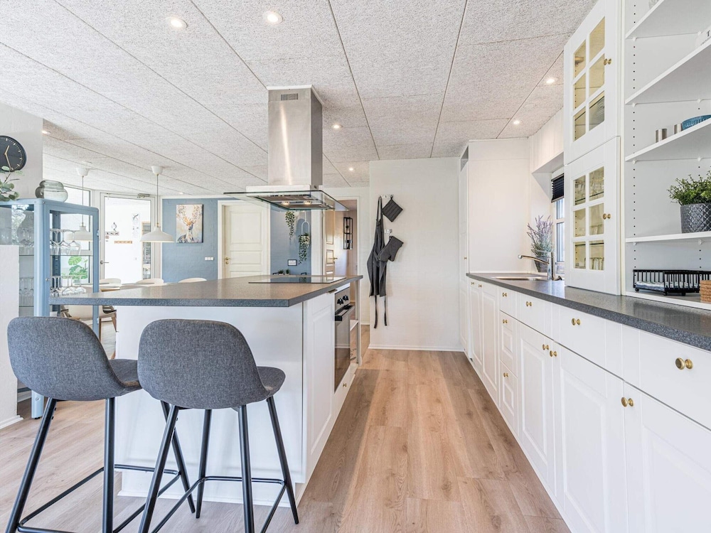 8 Person Holiday Home in Vejers Strand view 5