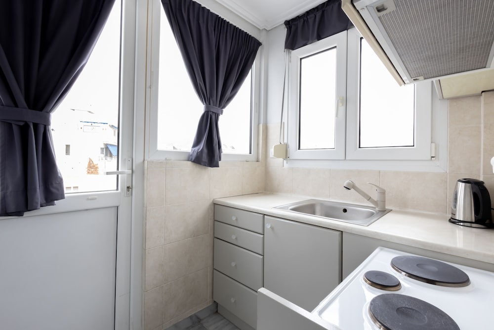 Massive 2-apartment Combo Unbeatable Acropolis Views Sleeps 9