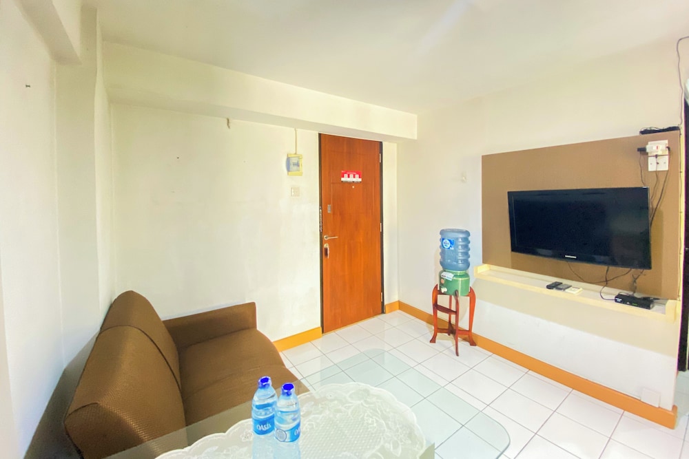 Homey 2Br With Modern Design Kebagusan City Apartment