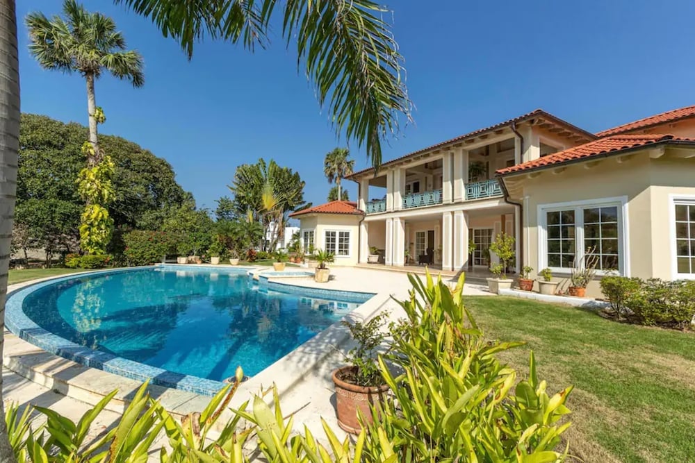 Hideaway Beach Properties by Caribe Stays