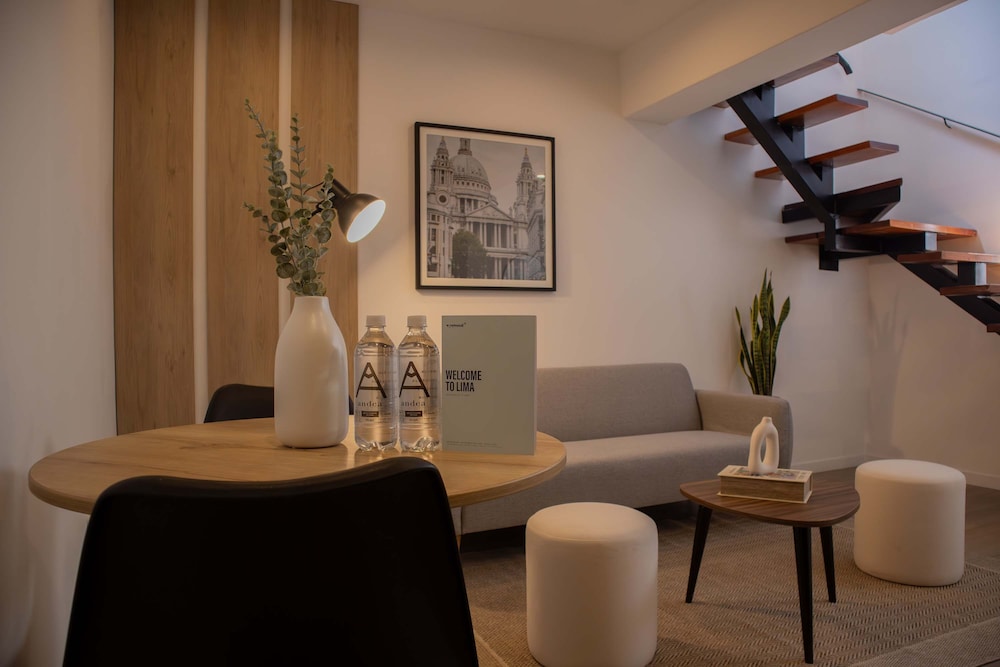 w Impressive 5BR w Terrace in Miraflores