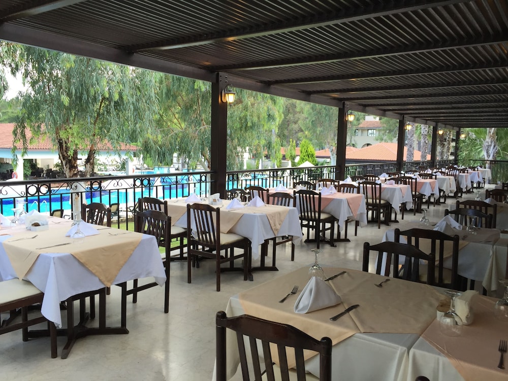 Champion Holiday Village - All Inclusive