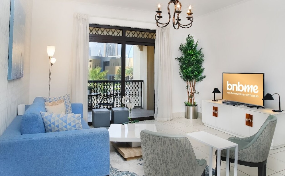 Lux 2B in Oldtown in of DT by Bnbme Homes