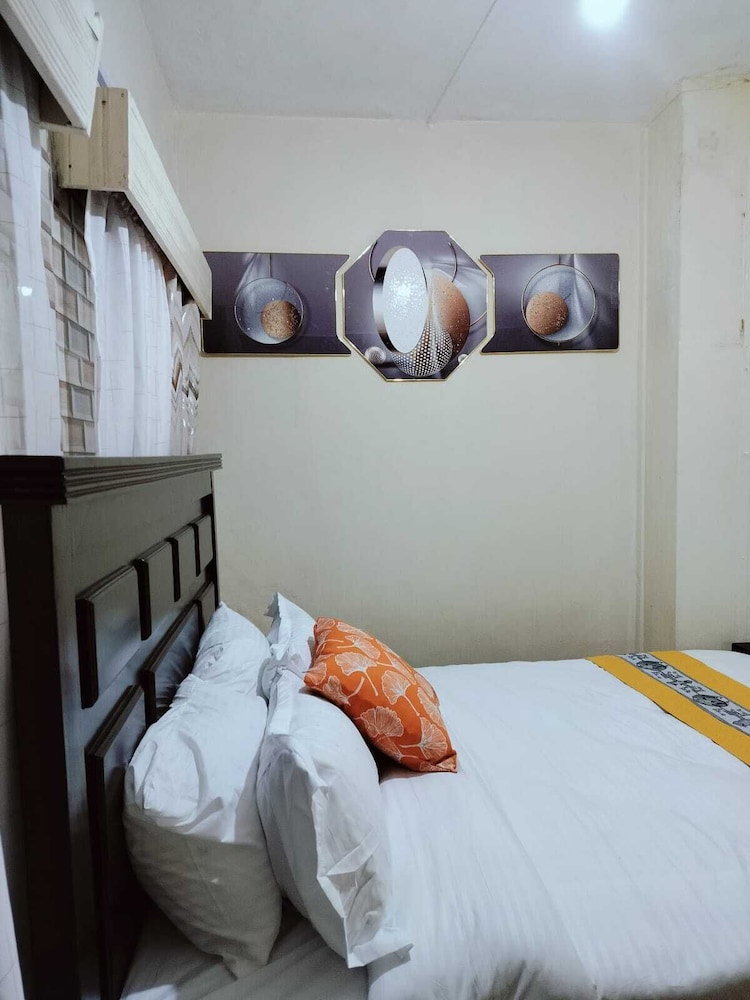 Lux Suites Mancelona Flats Parklands