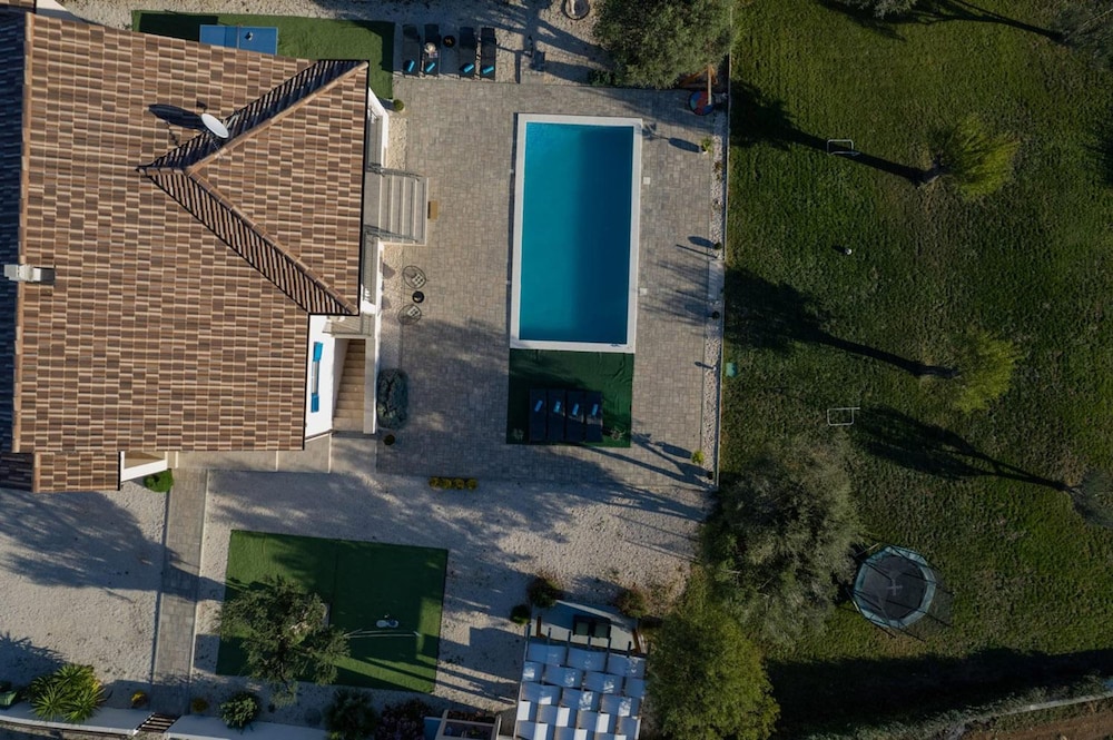 Villa Kamber in Tinj