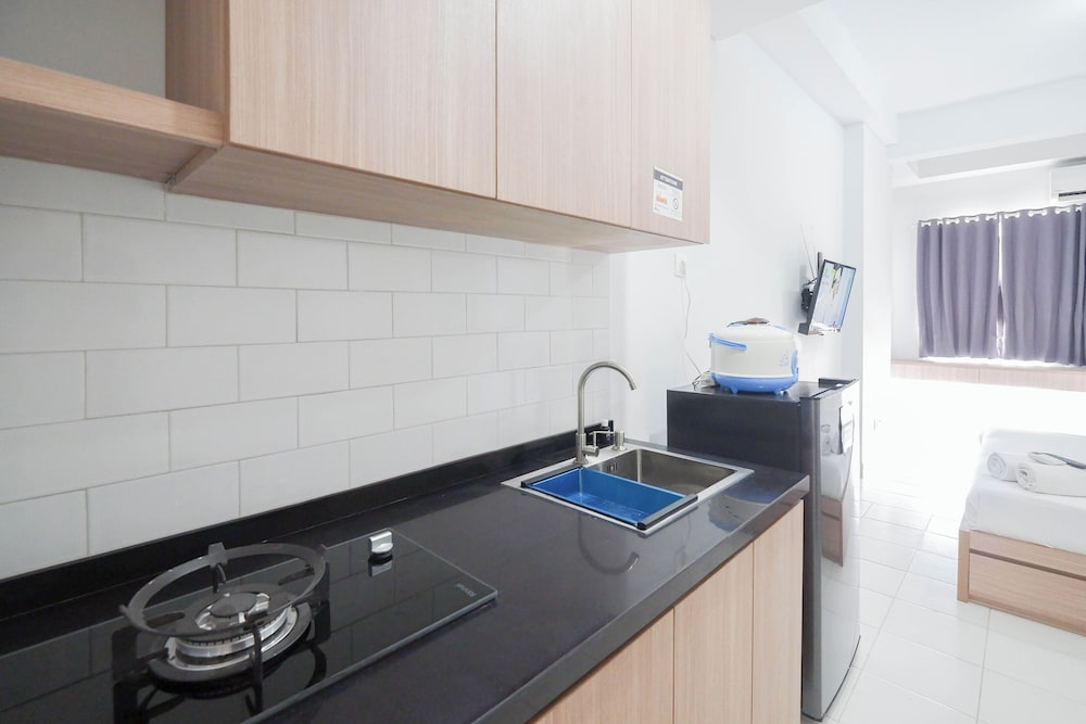 Studio Patraland Urbano Apartment