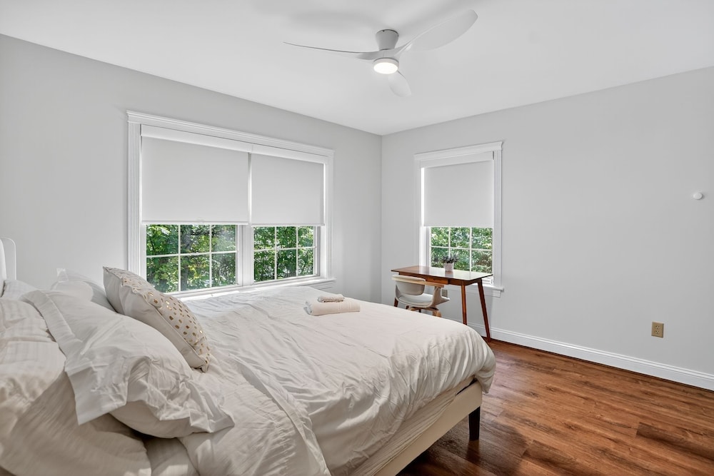 Gray Woodland Escape Golf, Pool & Cinema 5 Bedroom Home