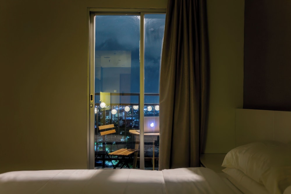 Genius Jakarta - Gading Greenhill Apt