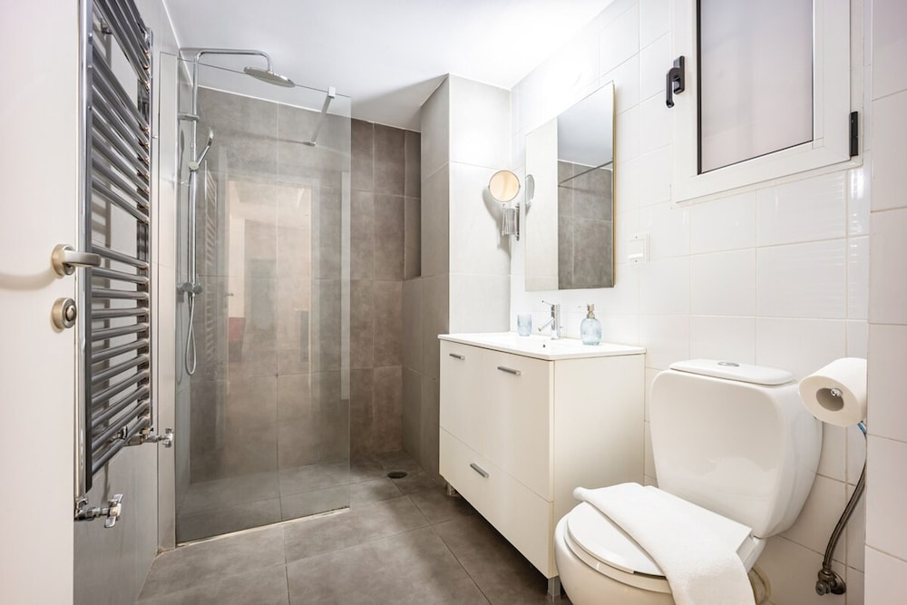 Sunny 1bedroom Cozy Flat in the Acropolis Area