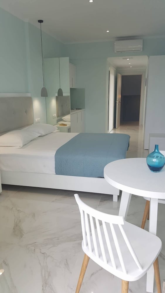 Mear Luxury Studio - Crete Garden Gem
