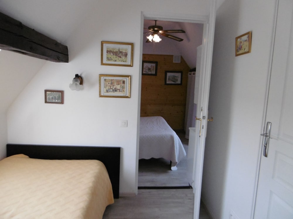 Gîtes et Chambre d'Hôtes A l'Arc en Ciel