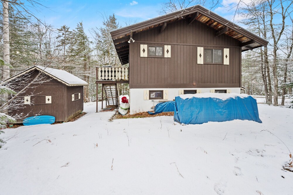 Charming Alpine Retreat Near Attitash Ski Mountain 3 Bedroom Chalet