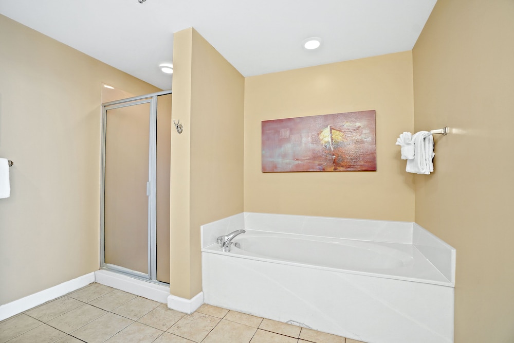 Splash Beach Resort by Panhandle Getaways