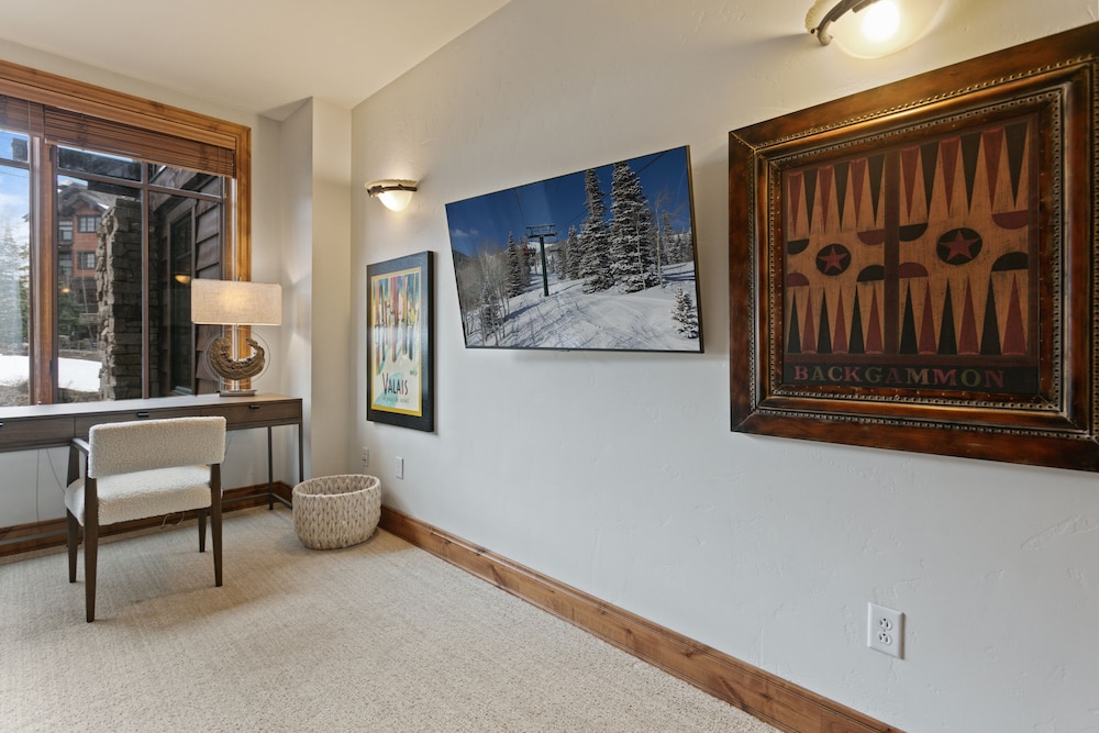 106 - Three Bedroom Shooting Star 3 Condo