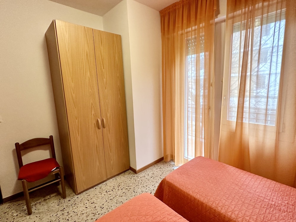 Dora 5 6 in Bibione With 2 Bedrooms and 1 Bathrooms