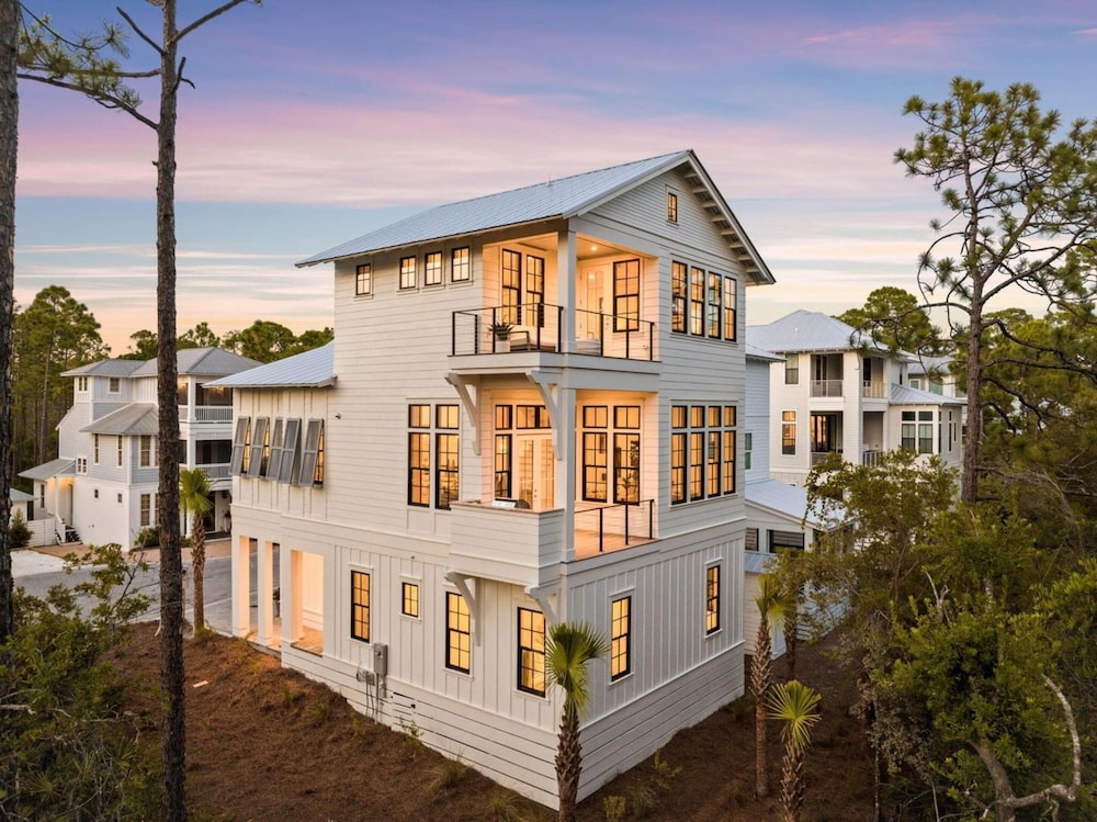 30A Beach House - Mia's Beach House