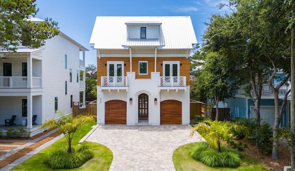 Magnolia Tides 6 Bedroom Home