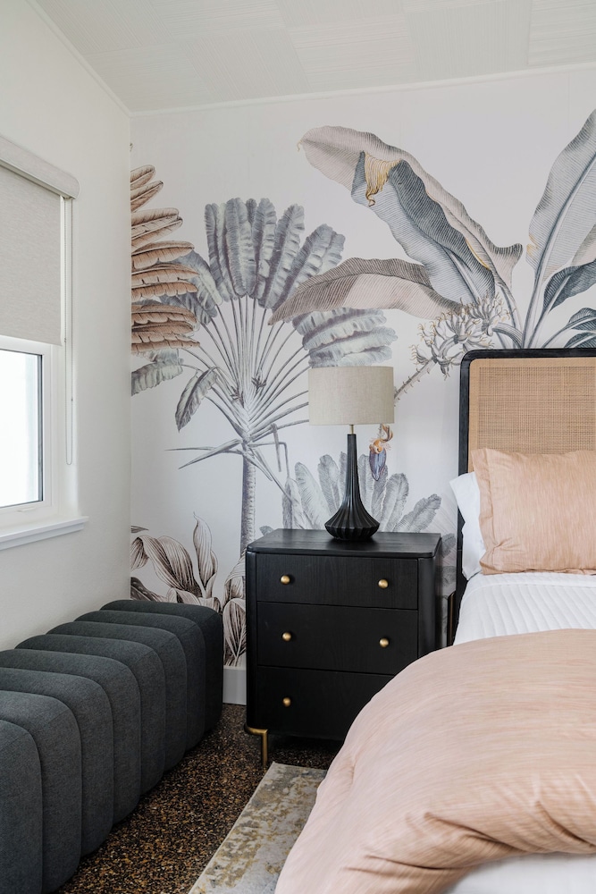 Haleys Court Boutique Motel