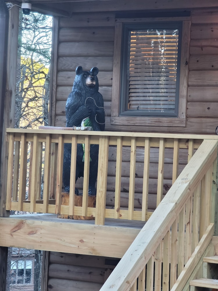 The Bear Den