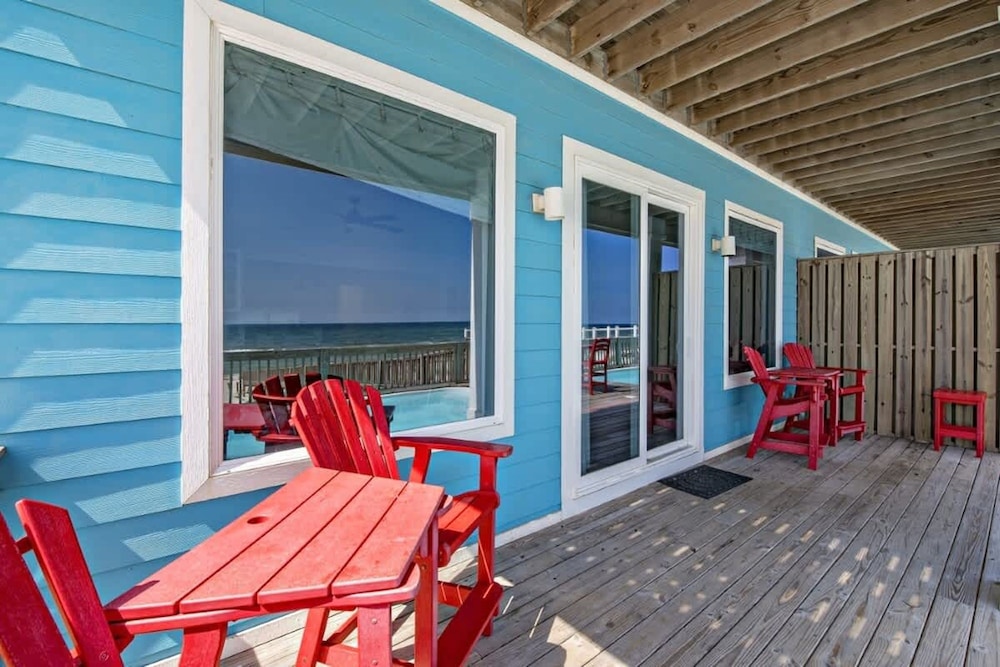 Beachfront 18bed Pool Easybreezy