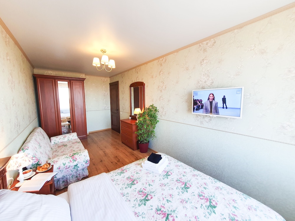 AELITA Apartment with Port View