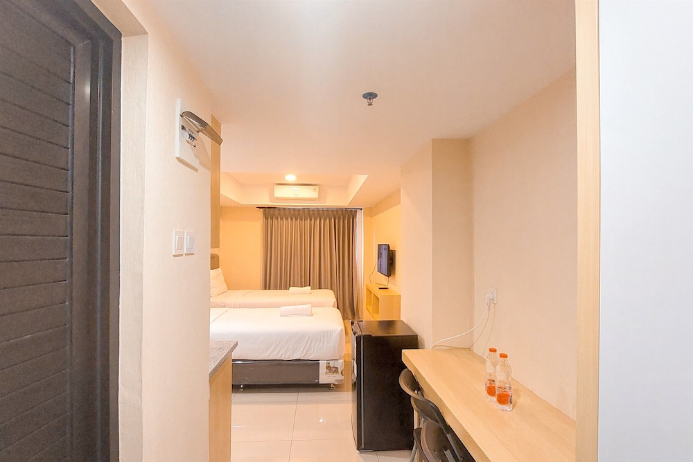 Cozy and Relaxing Studio Room at De Prima Apartment