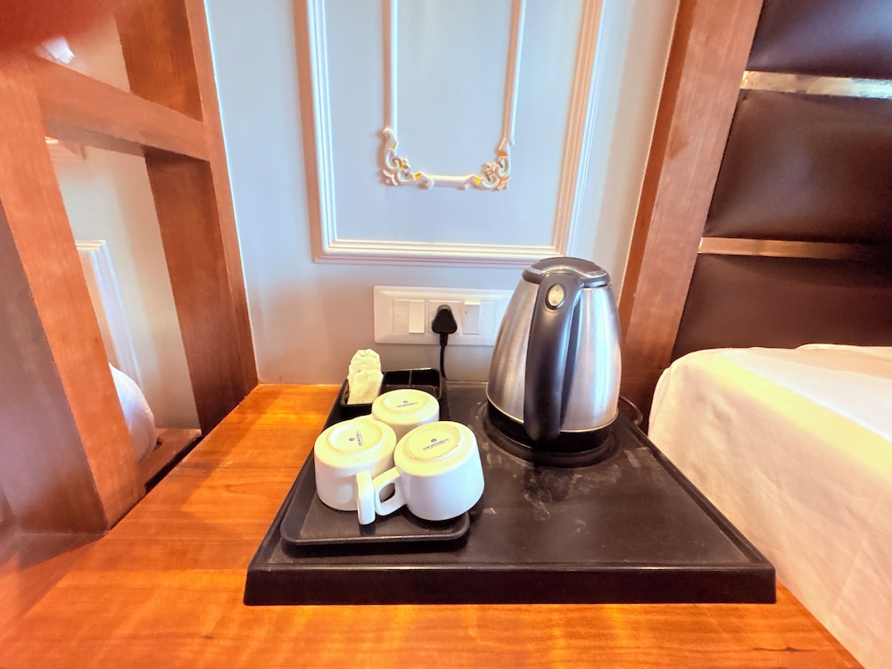 Hotel Jairam Way Bay