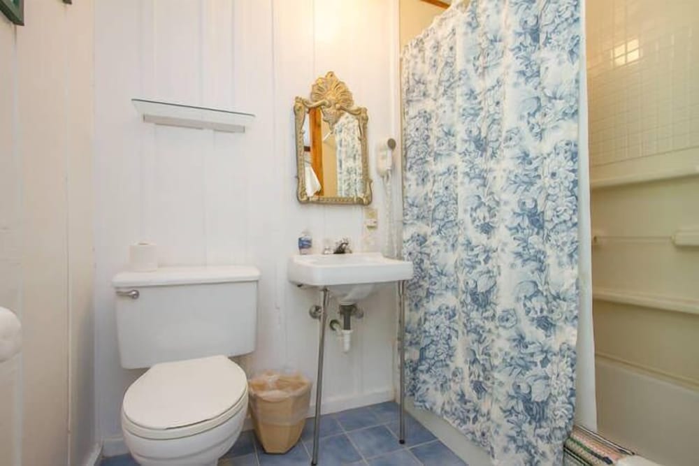 Plymouth Vacations - Salt Ash Inn - Property Image 98