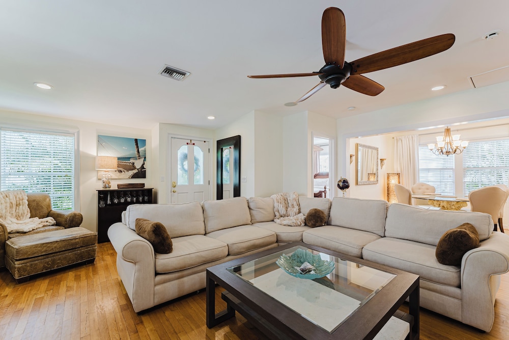 Coco Plum Cottage