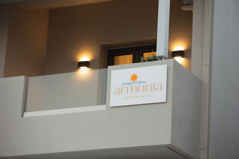 Armonia Seaview Suites