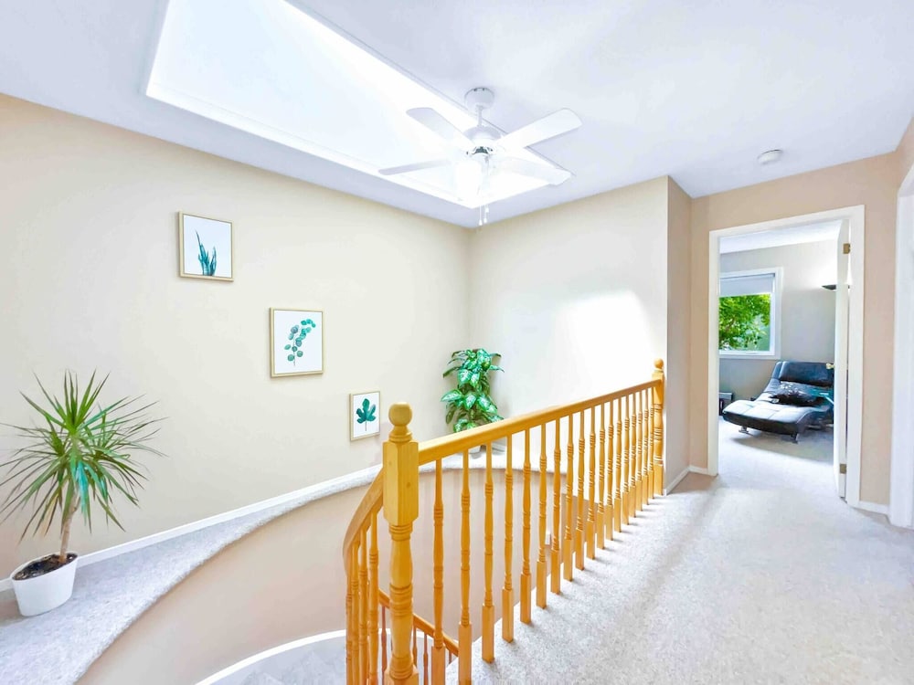 Spacious Family Home Close To Downtown With King Bed Num1
