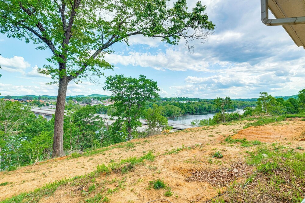 9-acre New River Retreat Near Radford University