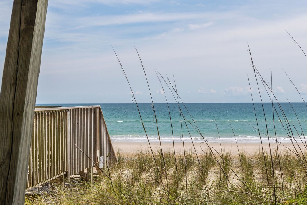 Topsail Escape by Topsail Realty