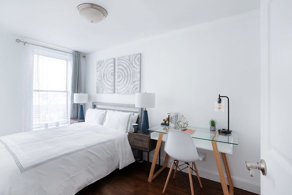 1435 UES Apartment