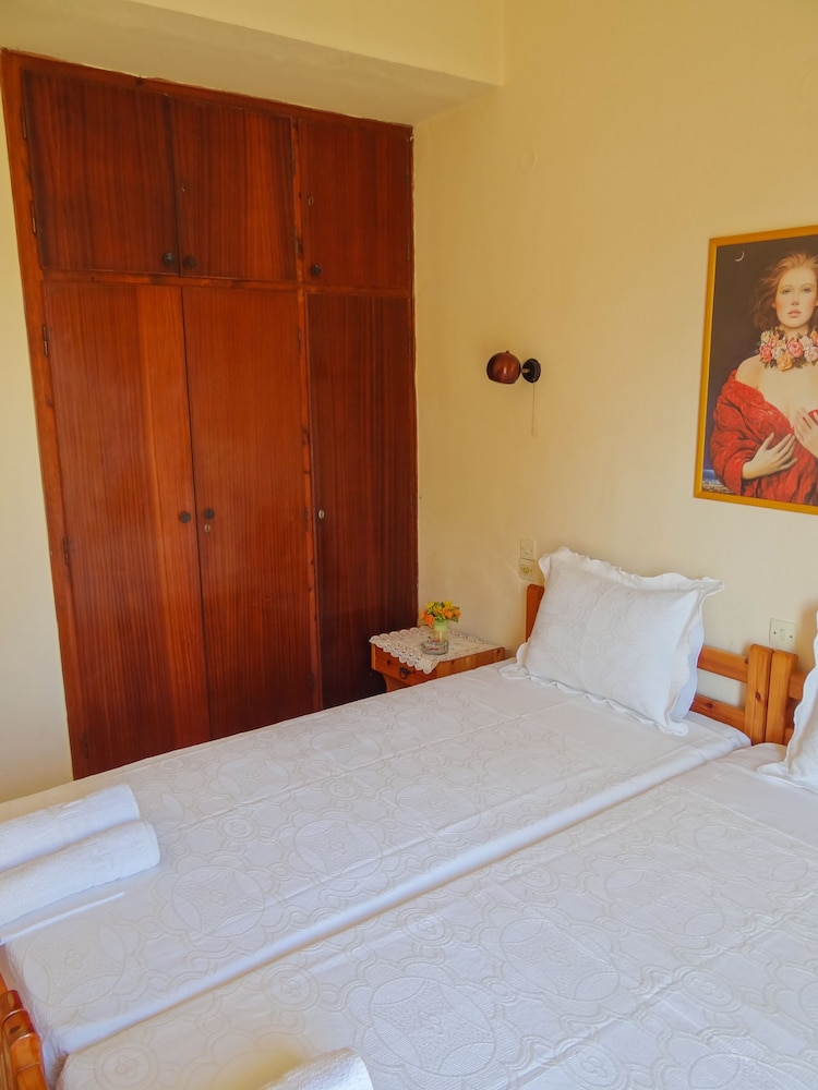 Eleni's Apartments & Studios view 2