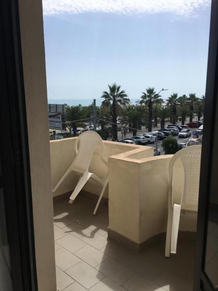 Hotel Alb's