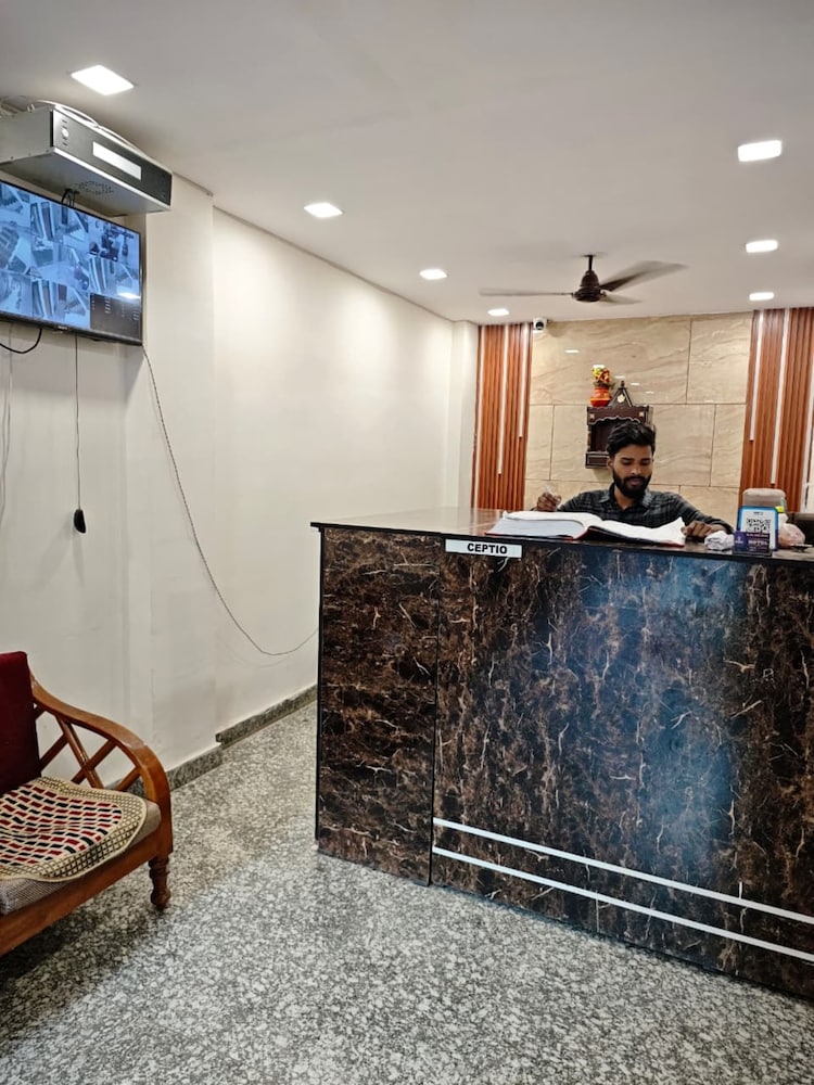 HOTEL SAI SHARNAM