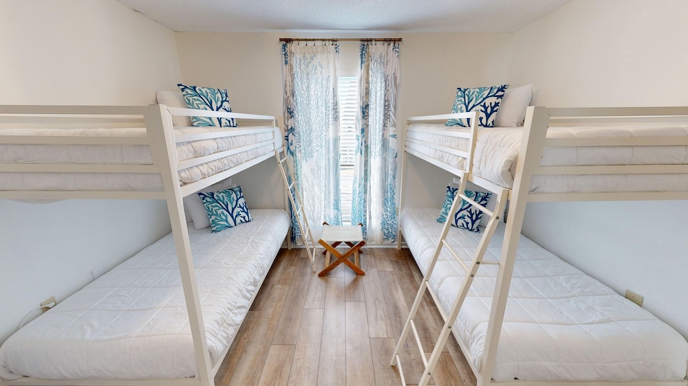 Sandpiper Cove 0022 3 Bedroom Condo