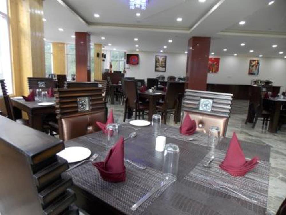 Snow Touch Resort (Shri Nath Group)