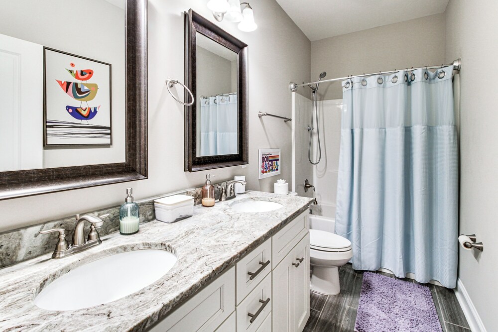 4 Mi to Dtwn: Stylish Home w/ Large Yard in Dothan