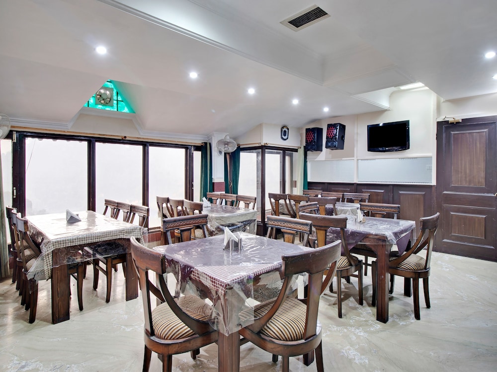 Food & Beverage