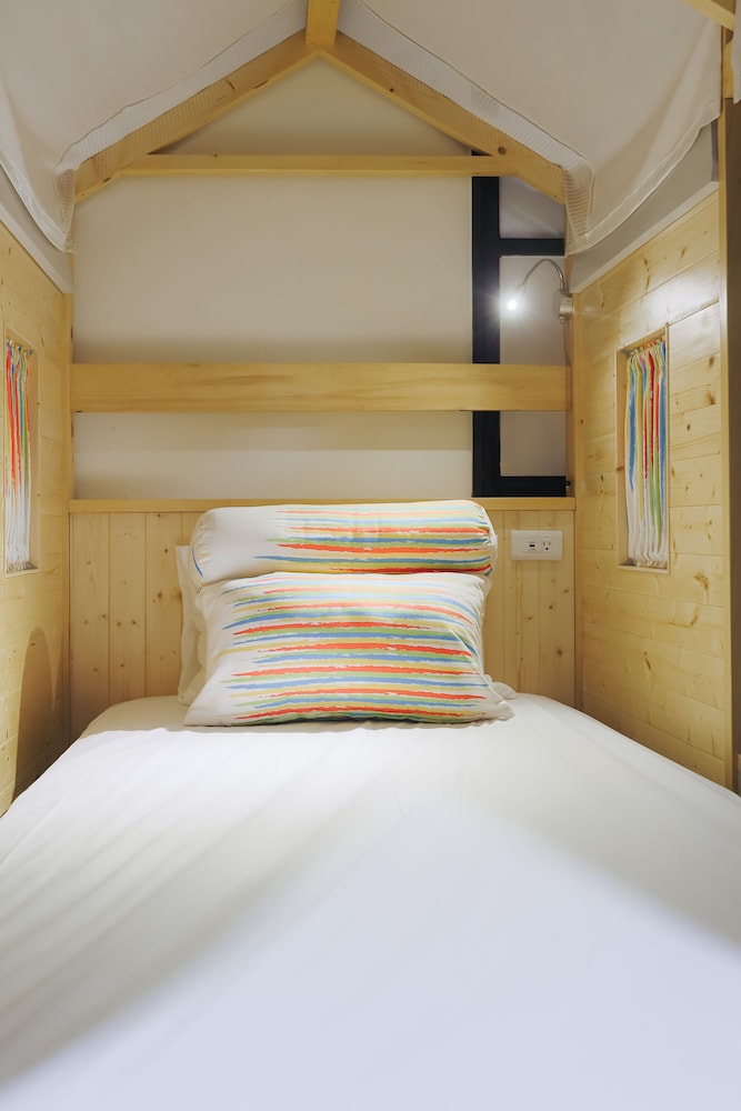 A-Shin Tainan Hostel view 2
